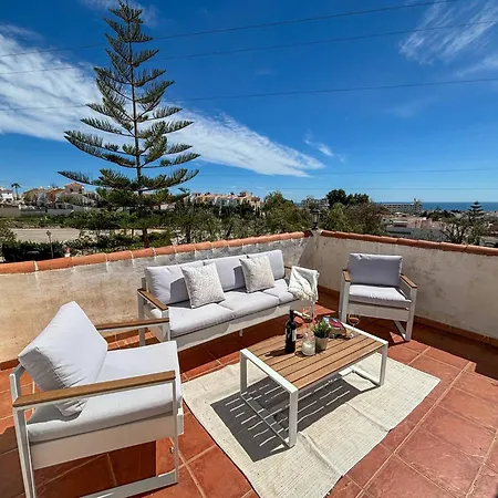 Hébergement de vacances A2404 Beautiful Townhouse With Communal Pool, Nerja