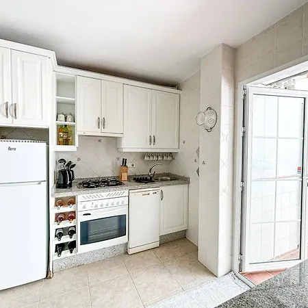 A2404 Beautiful Townhouse With Communal Pool, *